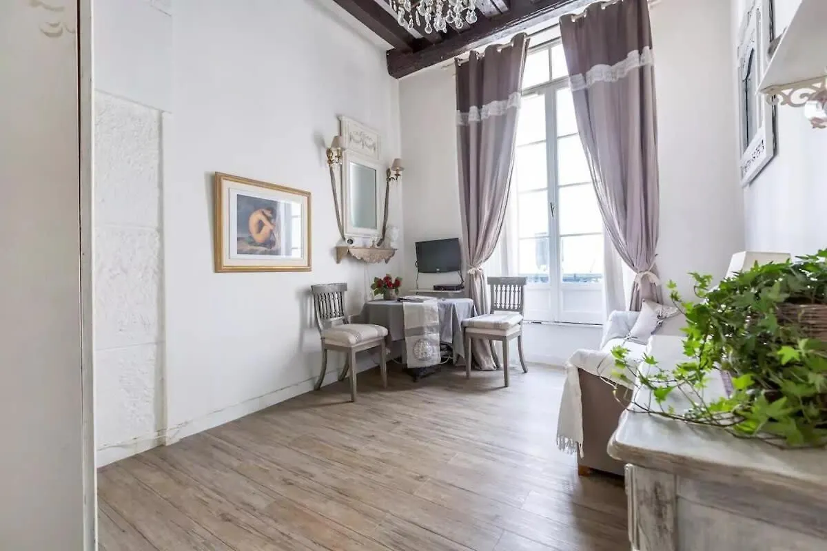 La Belle Du Marais Apartman Párizs